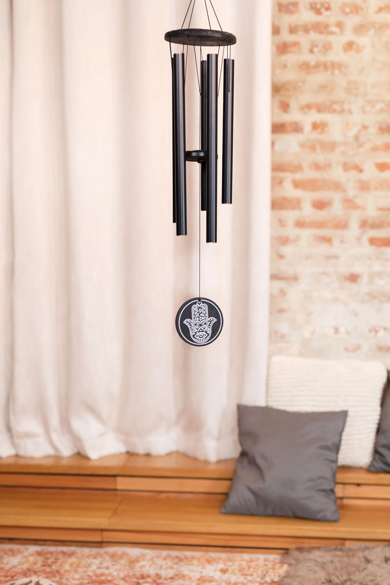 Sonic Energy Chimes Hamsa 36", Black - Image 2