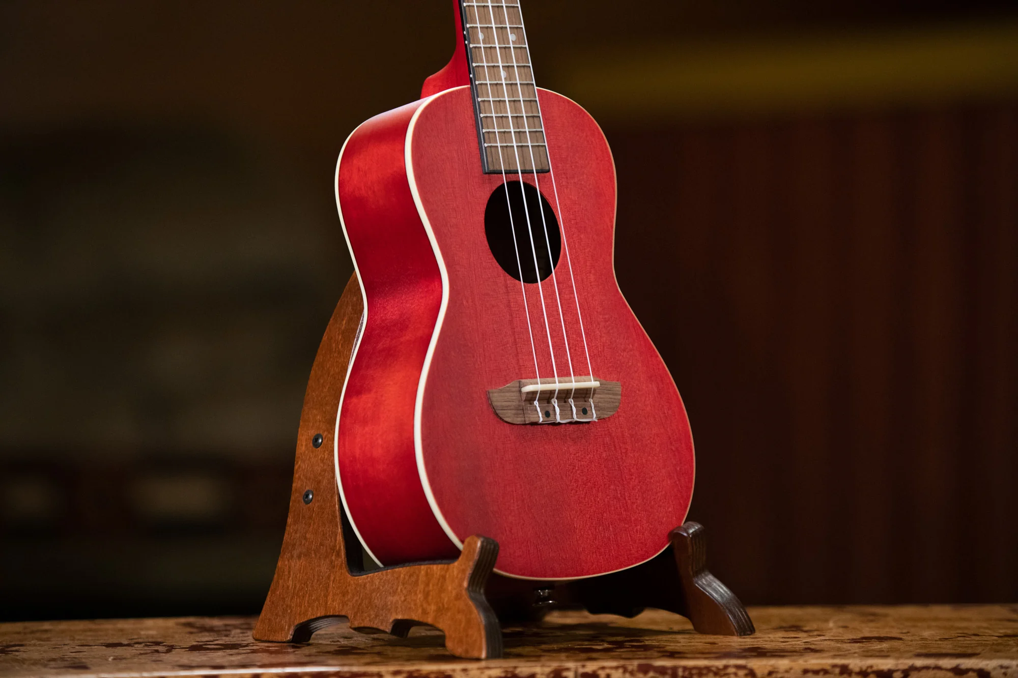 Ortega Okoume Red Concert Ukulele - Image 5