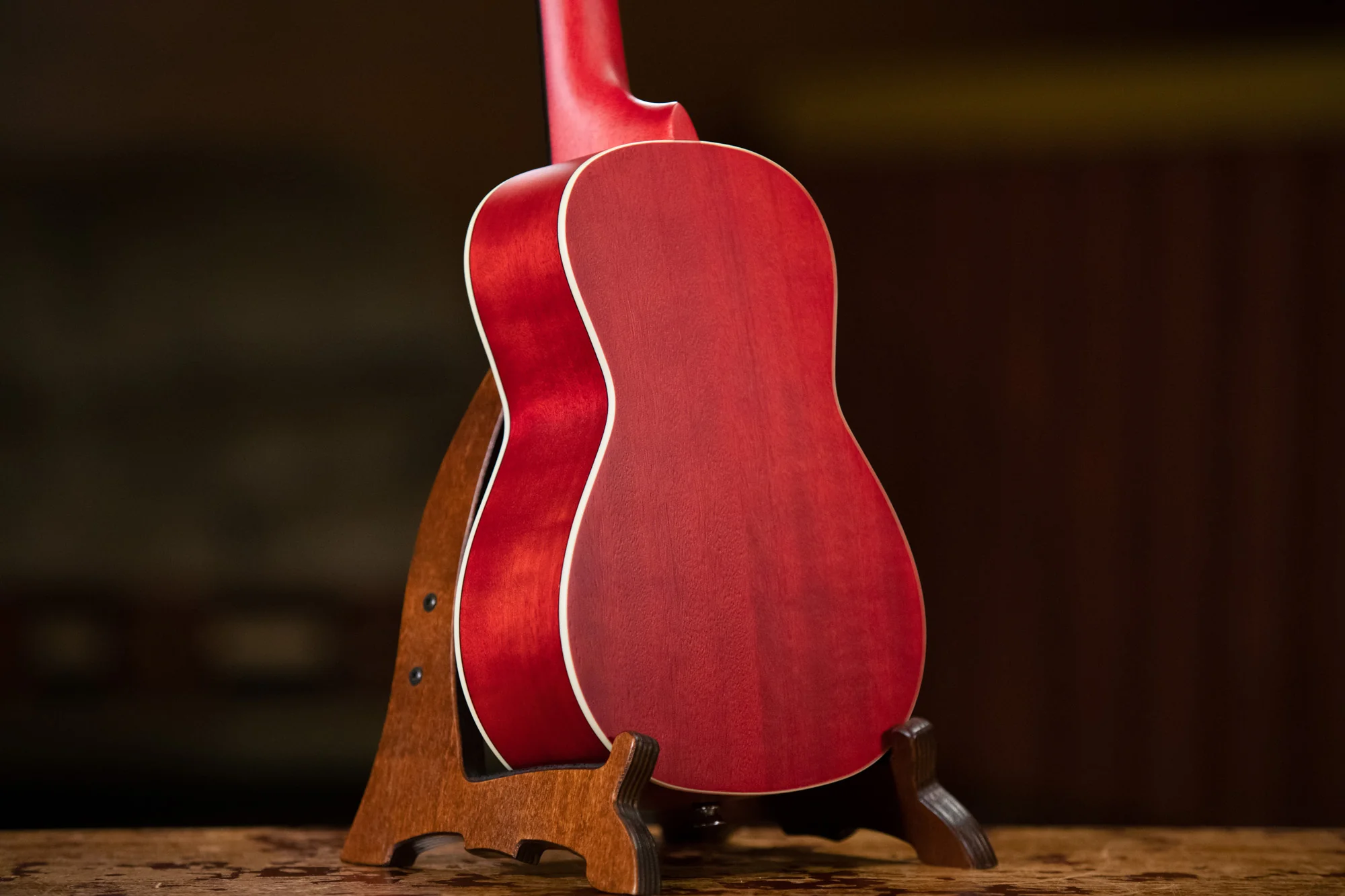 Ortega Okoume Red Concert Ukulele - Image 8