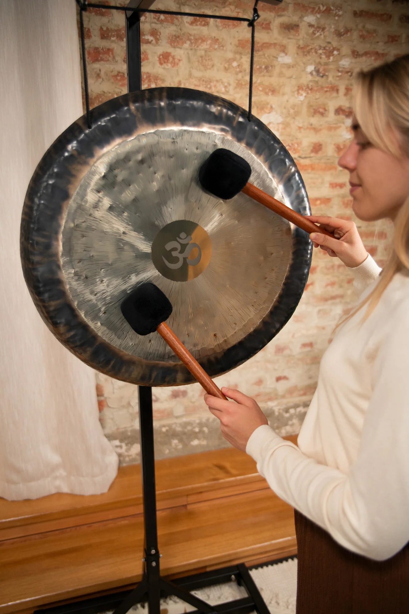 Sonic Energy G24OM Energy Gong "Om" 24" - Image 4